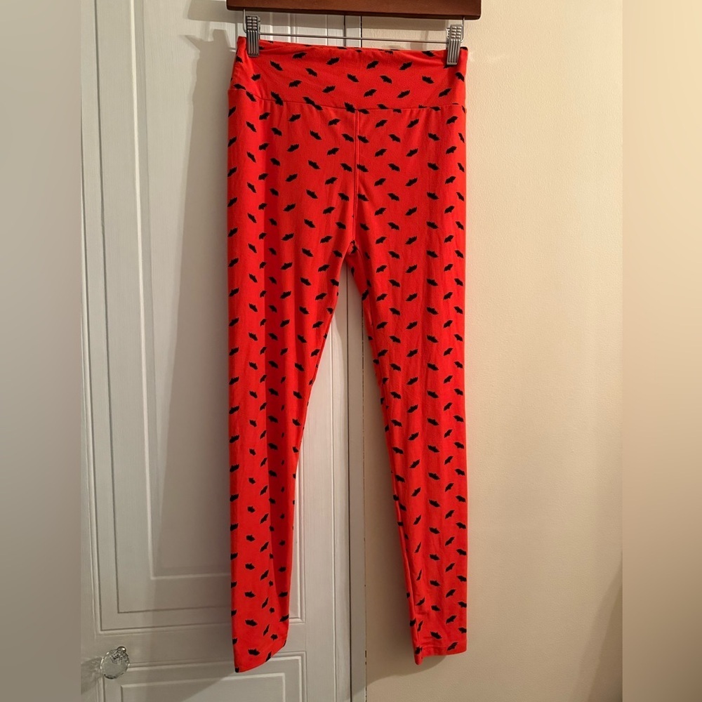 LuLaRoe Bat Halloween‎ Leggings Orange and Black One Size (2-10)